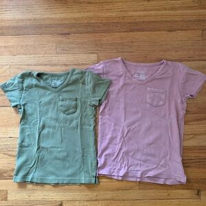 2 L’ovedbaby organic cotton tees
